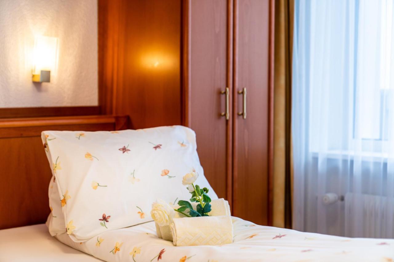 Hotel Kristall サース・アルマゲル エクステリア 写真