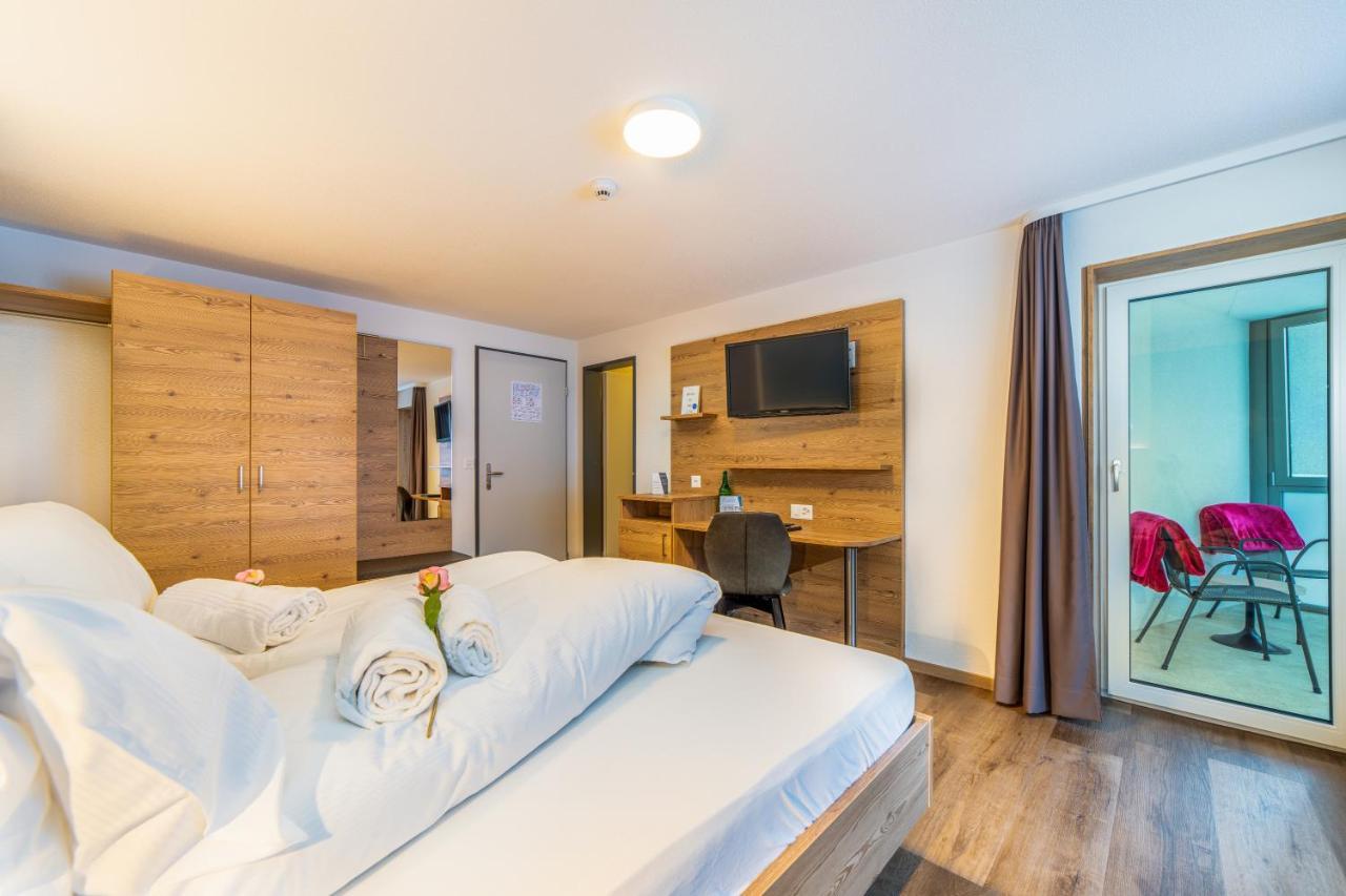 Hotel Kristall サース・アルマゲル エクステリア 写真